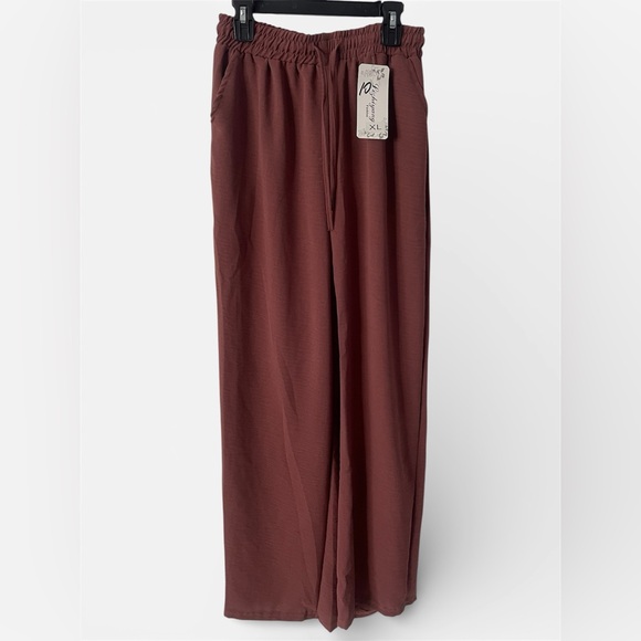 No Discount ✨ Lightweight Wide Leg Pants – Elastic Waist – – Size XL ✨ - Picture 3 of 13